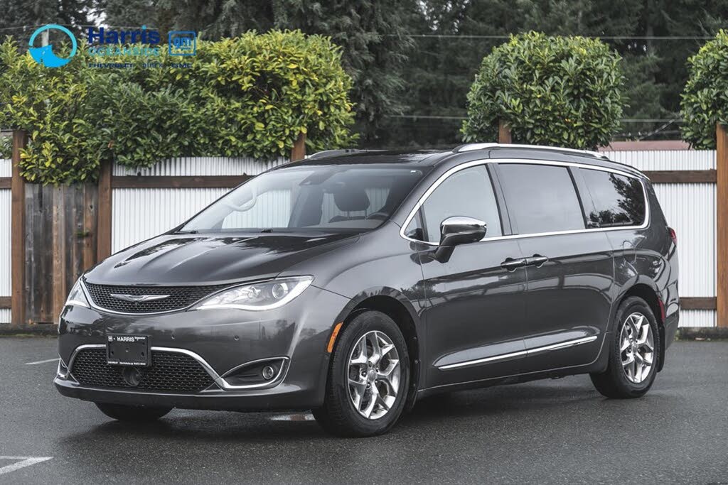 2017 Chrysler Pacifica Limited FWD