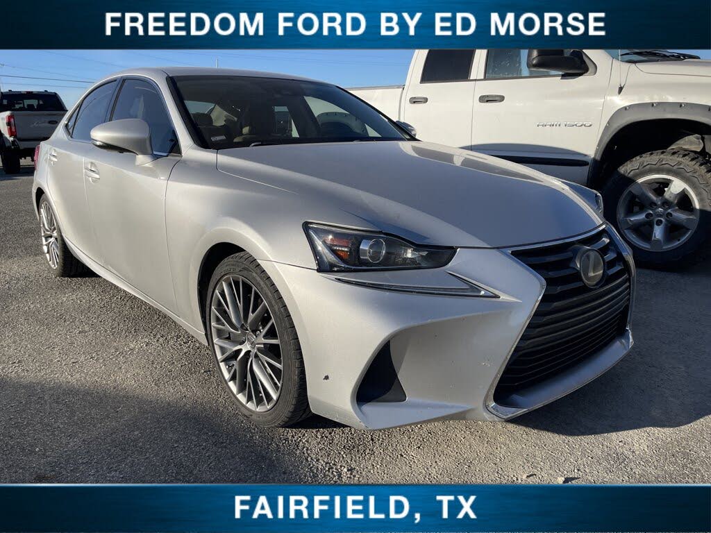 2017 Lexus IS 200t RWD