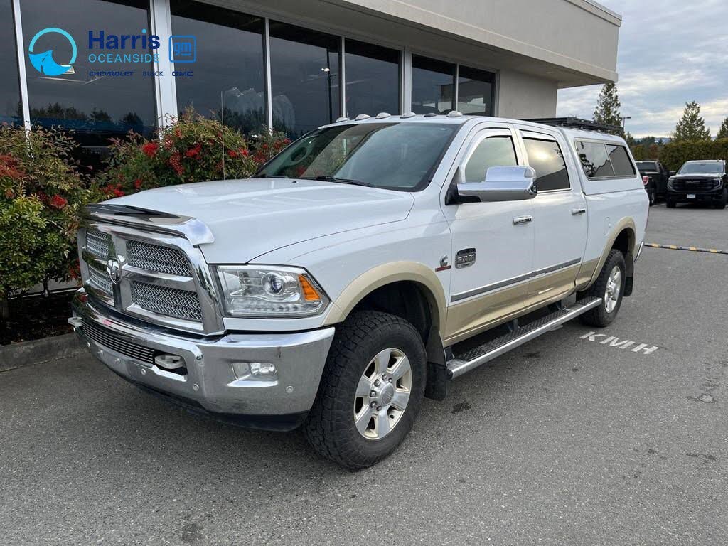 2017 RAM 3500 Laramie Longhorn Crew Cab 4WD