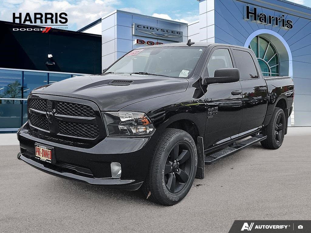 RAM 1500 Classic Express Crew Cab 4WD 2022