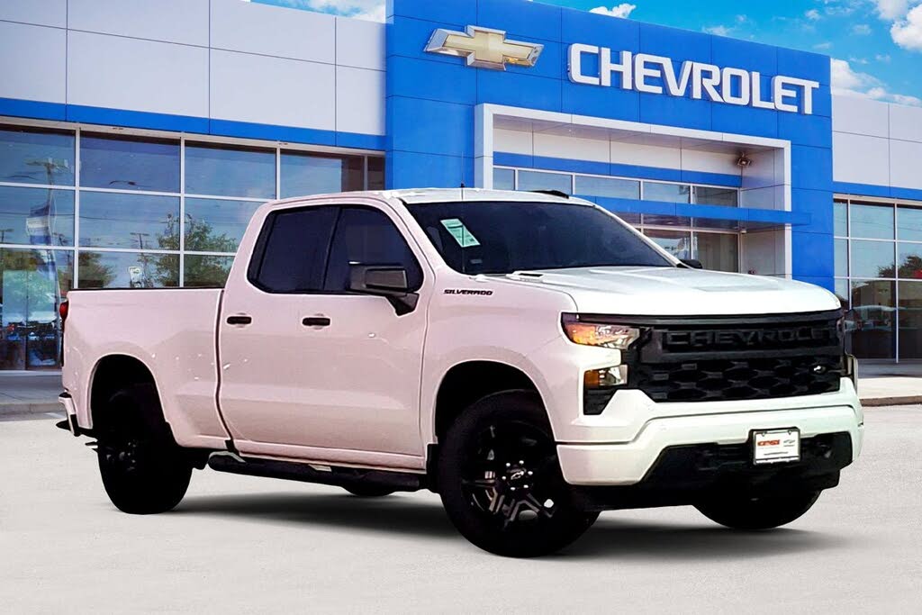 2026 Chevrolet Silverado 1500 Custom Double Cab RWD