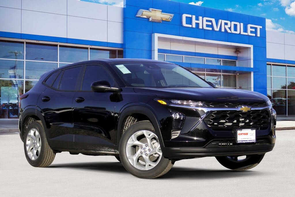 2026 Chevrolet Trax LS FWD