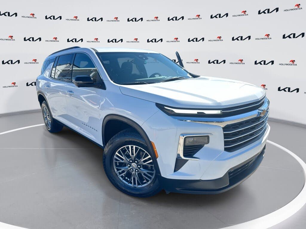 2024 Chevrolet Traverse LT FWD