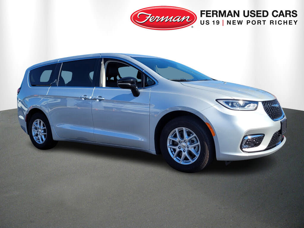 2024 Chrysler Pacifica Touring L FWD