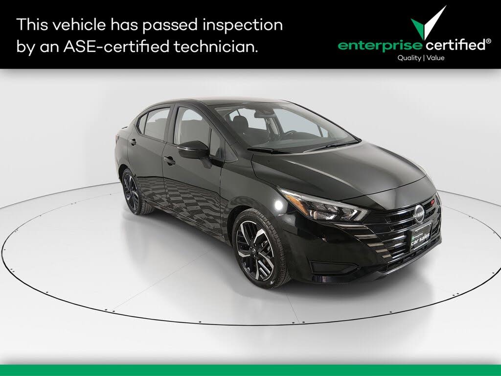 2024 Nissan Versa SR FWD