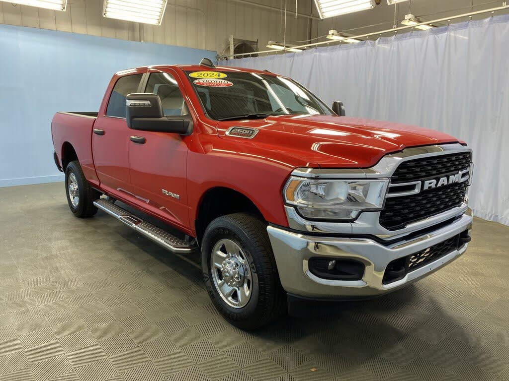 2024 RAM 2500 Big Horn Crew Cab 4WD