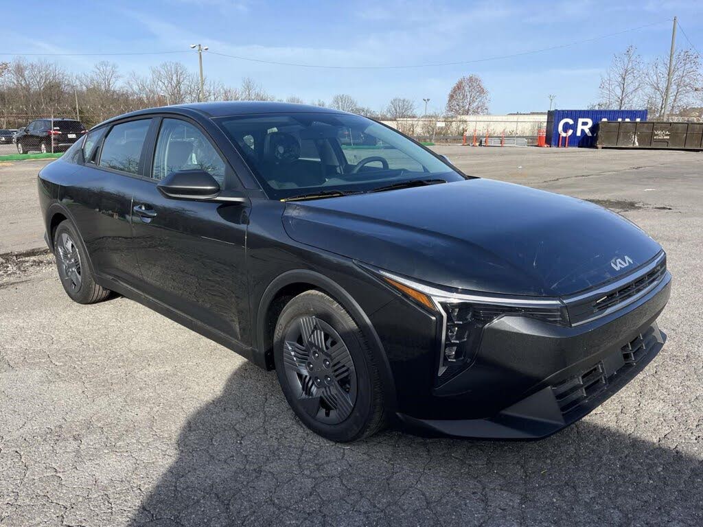 2025 Kia K4 LX FWD