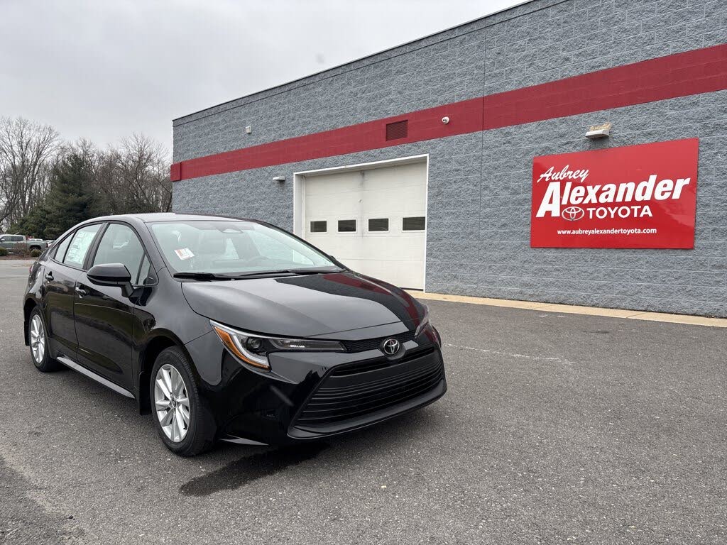 2026 Toyota Corolla LE FWD