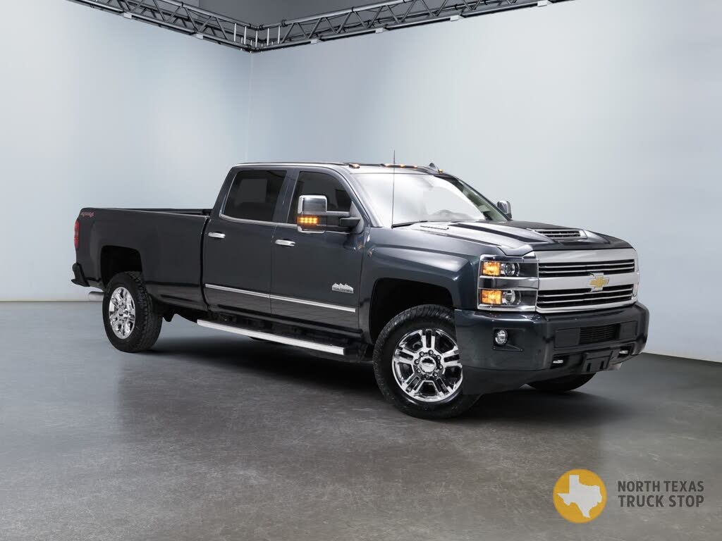 2017 Chevrolet Silverado 2500HD High Country Crew Cab 4WD