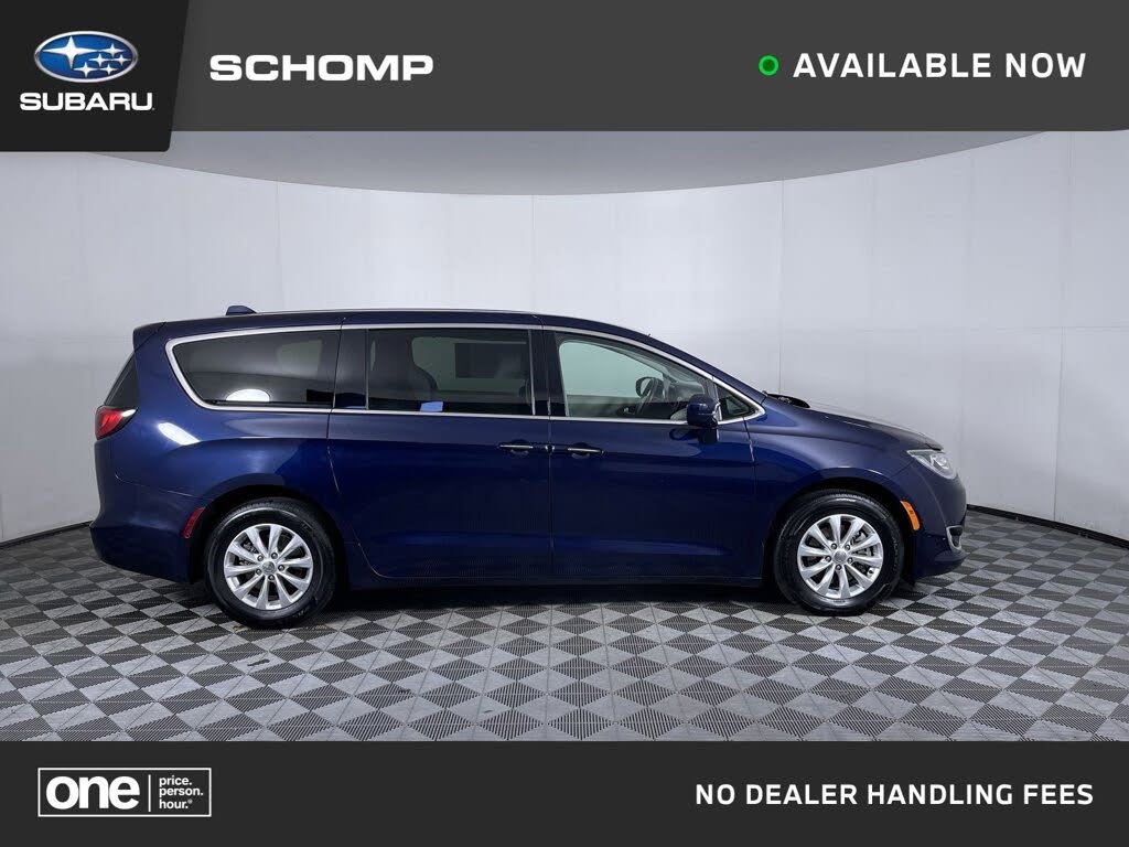 2019 Chrysler Pacifica Touring Plus FWD
