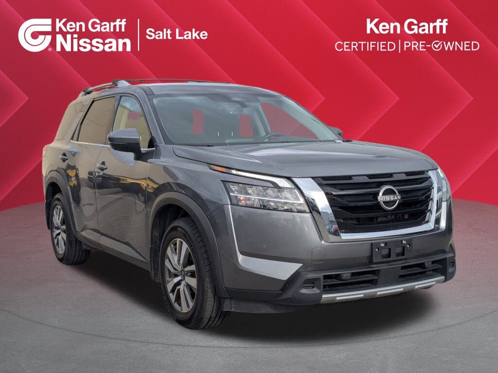 2023 Nissan Pathfinder SL 4WD