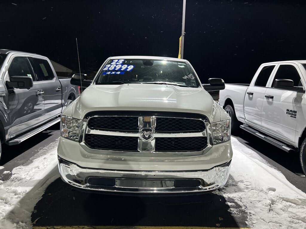 2023 RAM 1500 Classic SLT Crew Cab 4WD