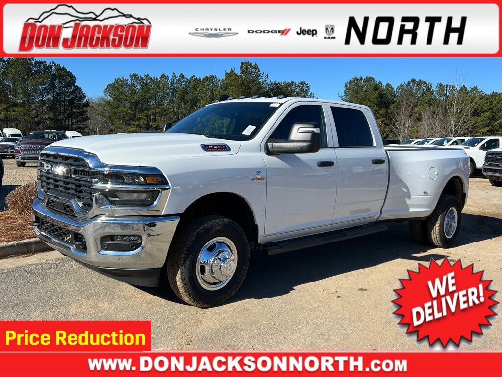 2026 RAM 3500 Tradesman Crew Cab LB DRW 4WD