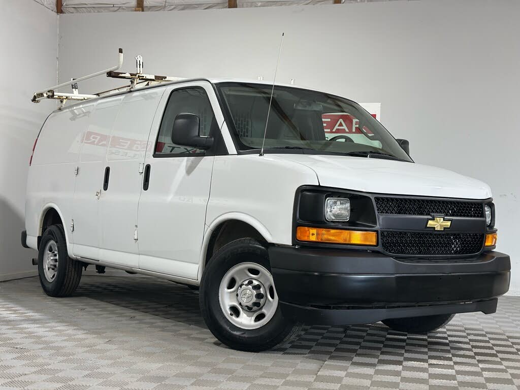 2017 Chevrolet Express Cargo 2500 RWD