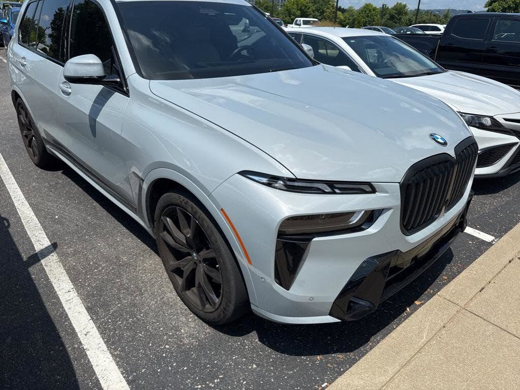 2023 BMW X7 xDrive40i AWD
