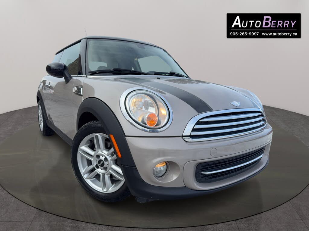 MINI Cooper Hatchback FWD 2013