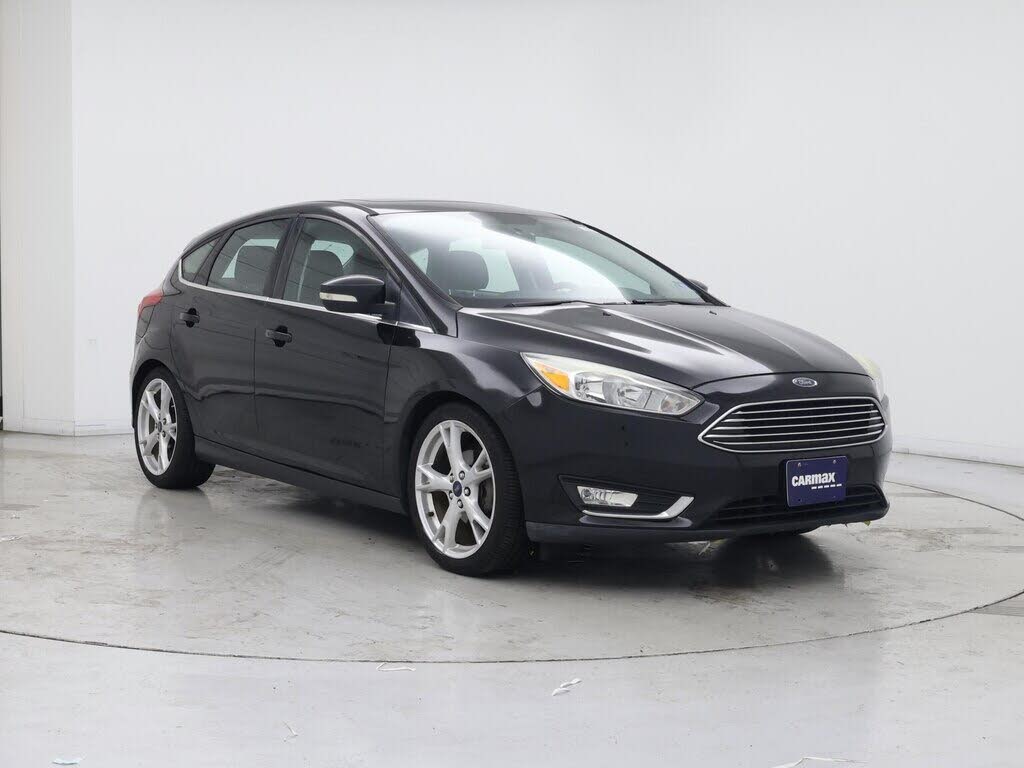 2015 Ford Focus Titanium Hatchback