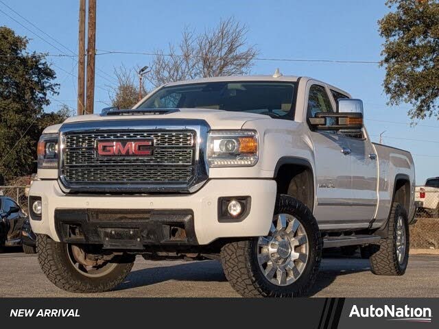 2019 GMC Sierra 2500HD Denali Crew Cab 4WD