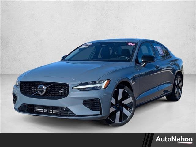 2024 Volvo S60 Recharge T8 Plus Dark Theme eAWD