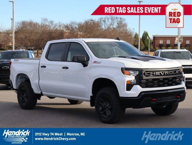 2026 Chevrolet Silverado 1500 Custom Trail Boss Crew Cab 4WD