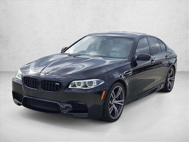 2015 BMW M5 RWD