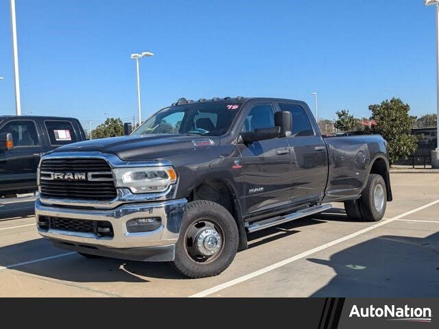 2019 RAM 3500 Tradesman Crew Cab LB DRW 4WD