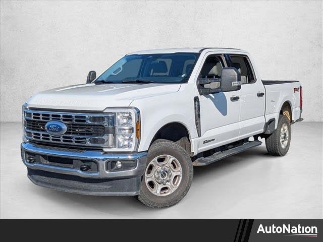 2025 Ford F-250 Super Duty XLT Crew Cab 4WD