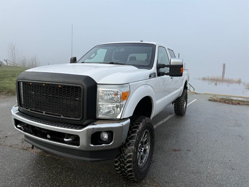 2016 Ford F-350 Super Duty Lariat Crew Cab 4WD