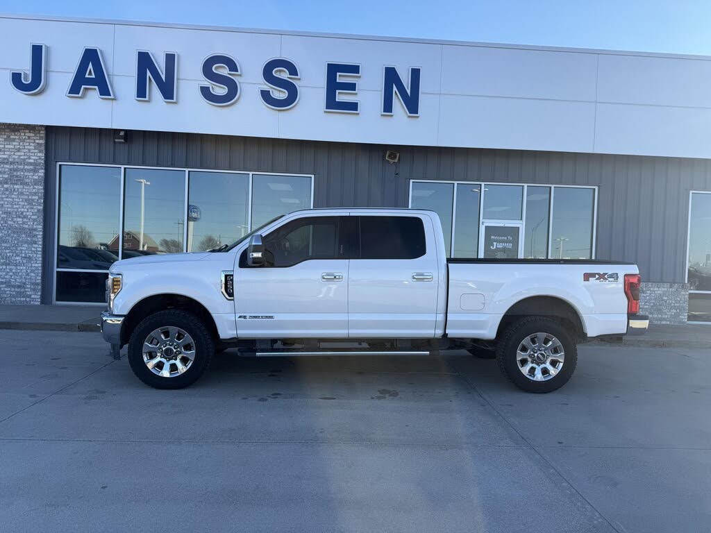 2018 Ford F-250 Super Duty Lariat Crew Cab 4WD
