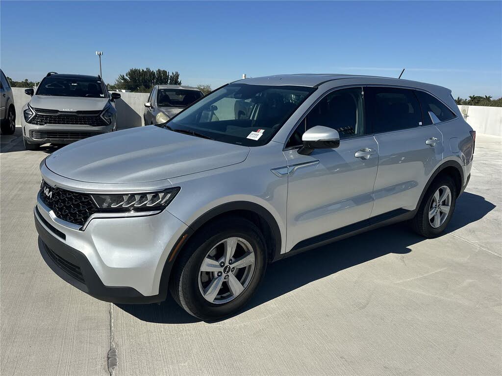 2022 Kia Sorento LX FWD