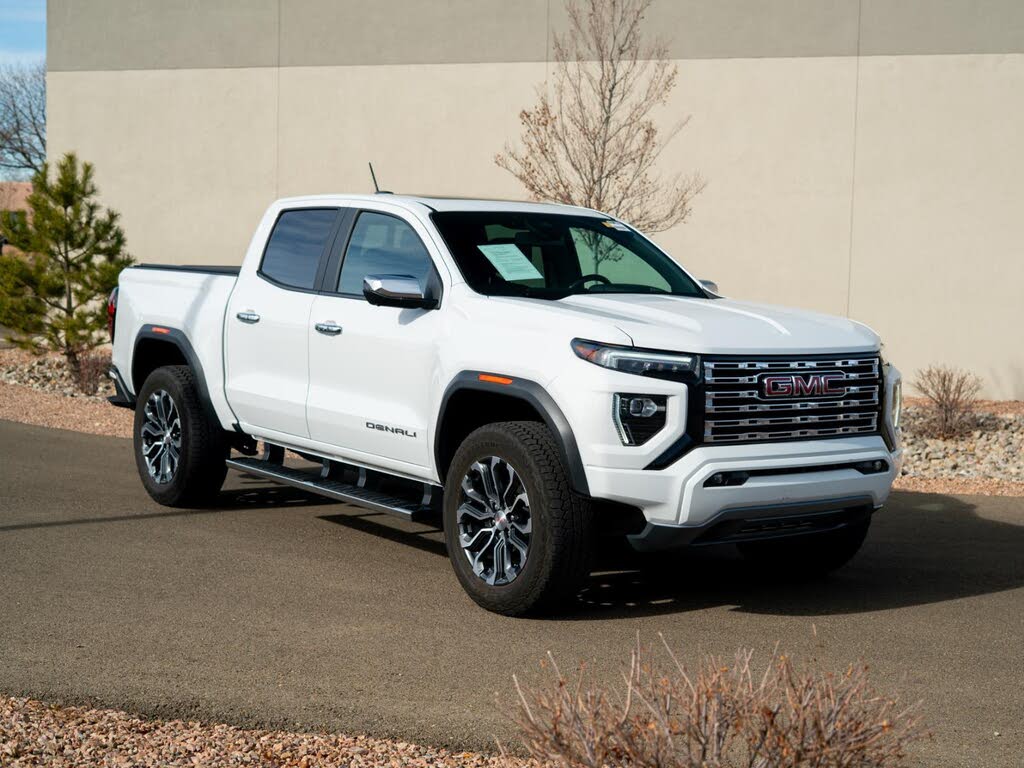 2023 GMC Canyon Denali Crew Cab 4WD