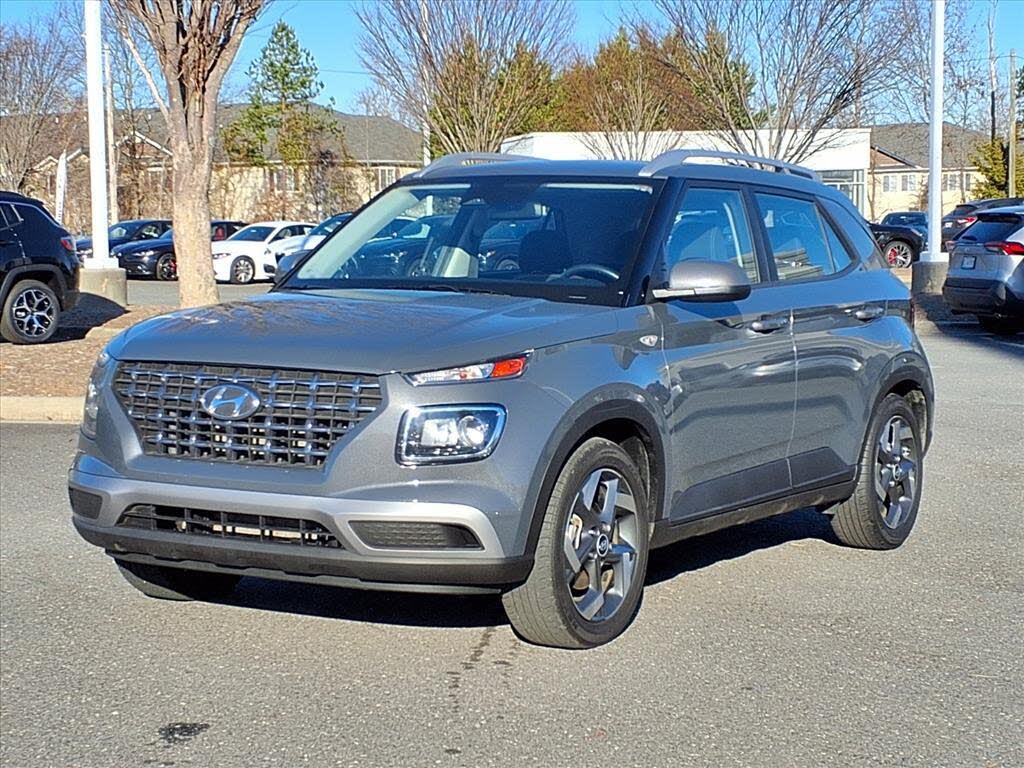 2024 Hyundai Venue SEL FWD