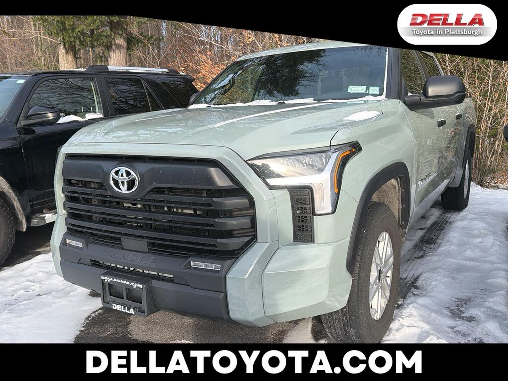 2025 Toyota Tundra SR5 CrewMax Cab 4WD
