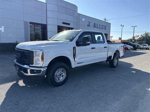 2026 Ford F-250 Super Duty XL Crew Cab 4WD