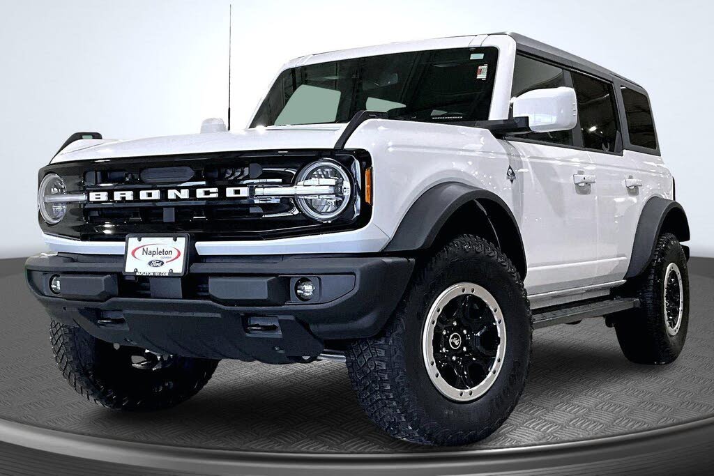 2024 Ford Bronco Outer Banks 4-Door 4WD