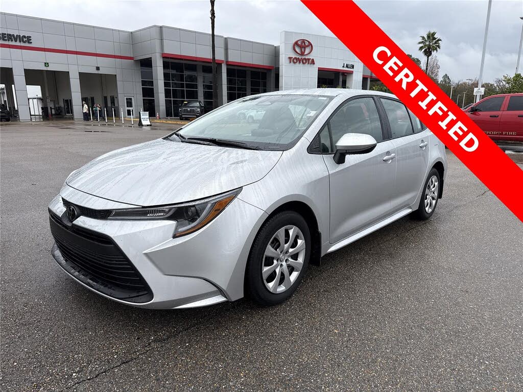 2025 Toyota Corolla LE FWD