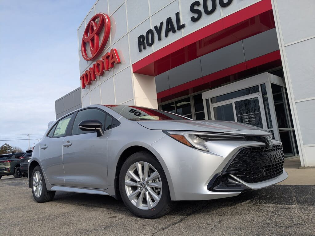 2026 Toyota Corolla Hatchback SE FWD