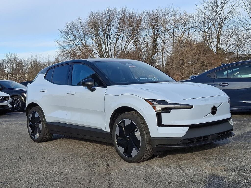 2026 Volvo EX30 Twin Plus eAWD