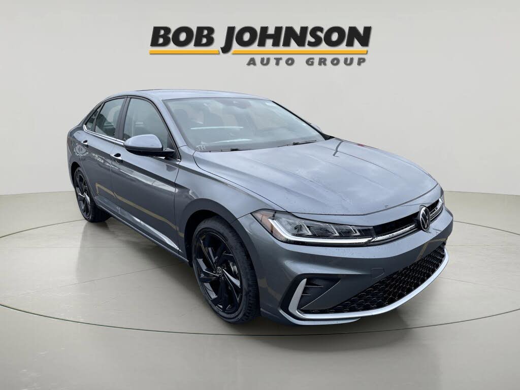 2025 Volkswagen Jetta SE FWD