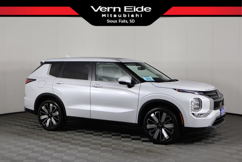 2026 Mitsubishi Outlander SE FWD