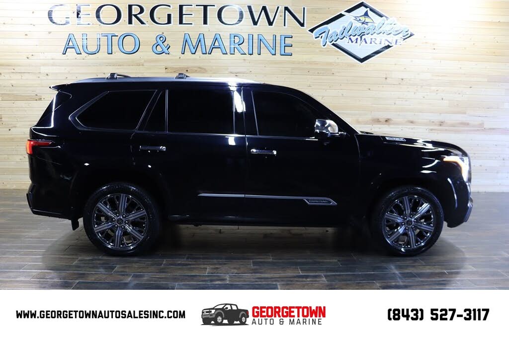 2024 Toyota Sequoia Capstone 4WD