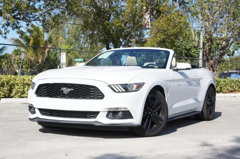 2015 Ford Mustang EcoBoost Premium Convertible RWD