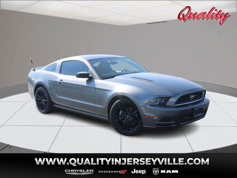 2014 Ford Mustang V6 Coupe RWD