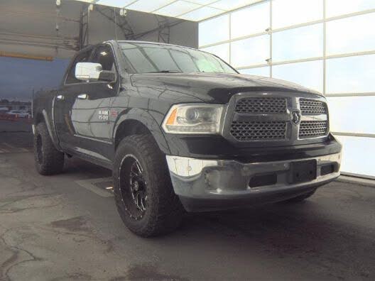 2016 RAM 1500 Laramie Crew Cab 4WD