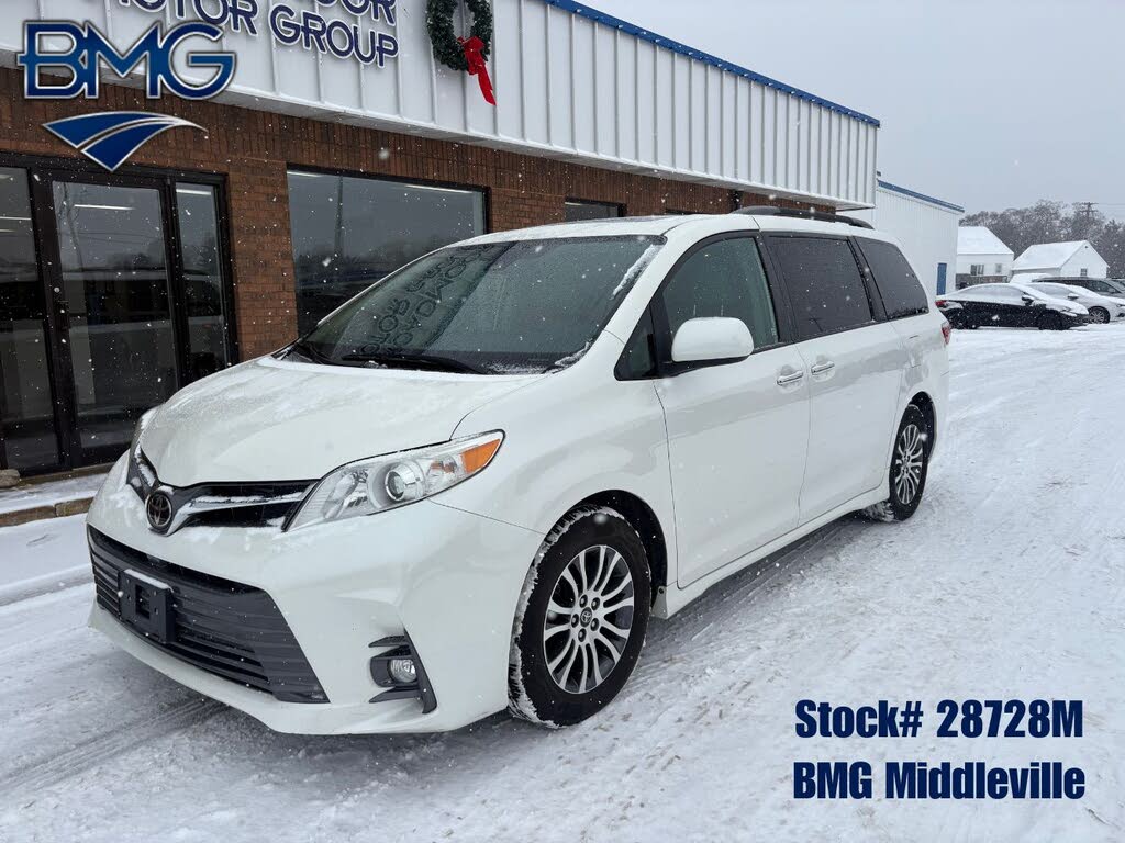 2019 Toyota Sienna XLE Premium 8-Passenger FWD