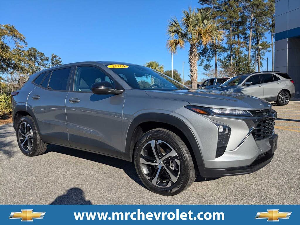 2024 Chevrolet Trax RS with 1RS FWD