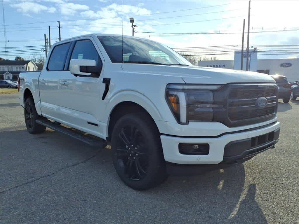 2025 Ford F-150 Lariat SuperCrew 4WD