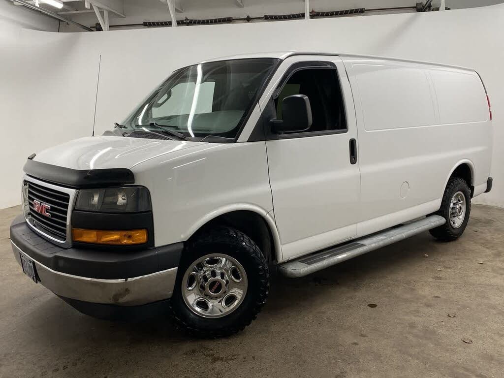 2019 GMC Savana Cargo 2500 RWD
