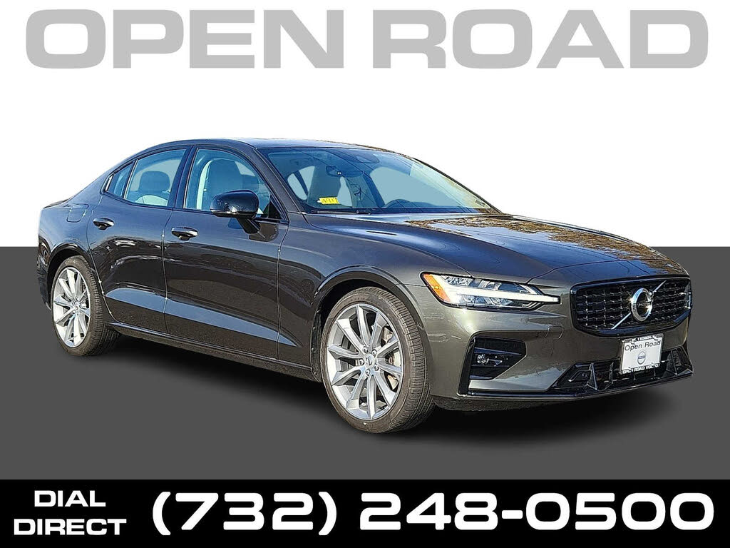 2021 Volvo S60 T5 Momentum AWD