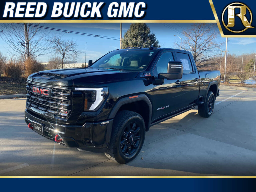 2025 GMC Sierra 2500HD AT4 Crew Cab 4WD